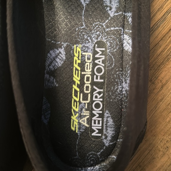 Skechers Air-cooled memory foam - excellent condition! - Picture 3 of 9